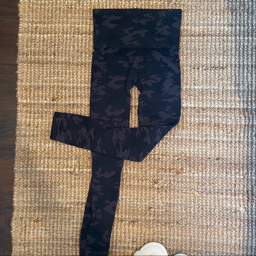 Spanx camo seamless leggings